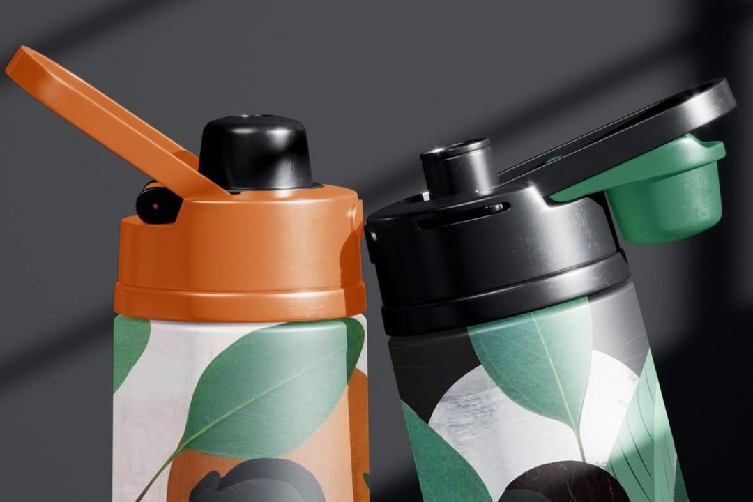 逼真户外不锈钢保温水杯设计展示贴图PSD样机模板素材 Thermos Flask Water Bottle Mockup_img_3