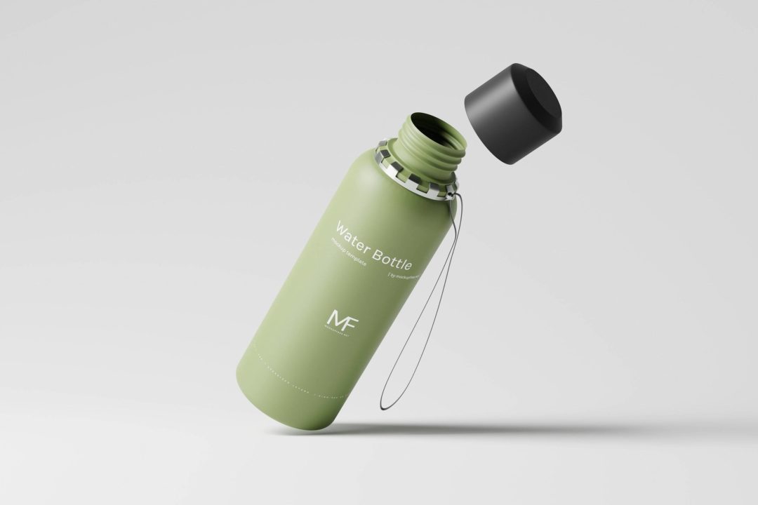 8款逼真哑光不锈钢保温水杯设计展示贴图PSD样机模板素材 Reusable Plastic Water Bottle Mockup_img_3