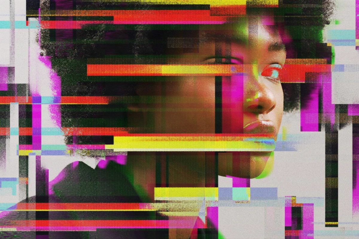 90年代故障位移屏幕失真照片图片修图PS特效样机模板设计素材 Smudged Glitch Photo Effect_img_1