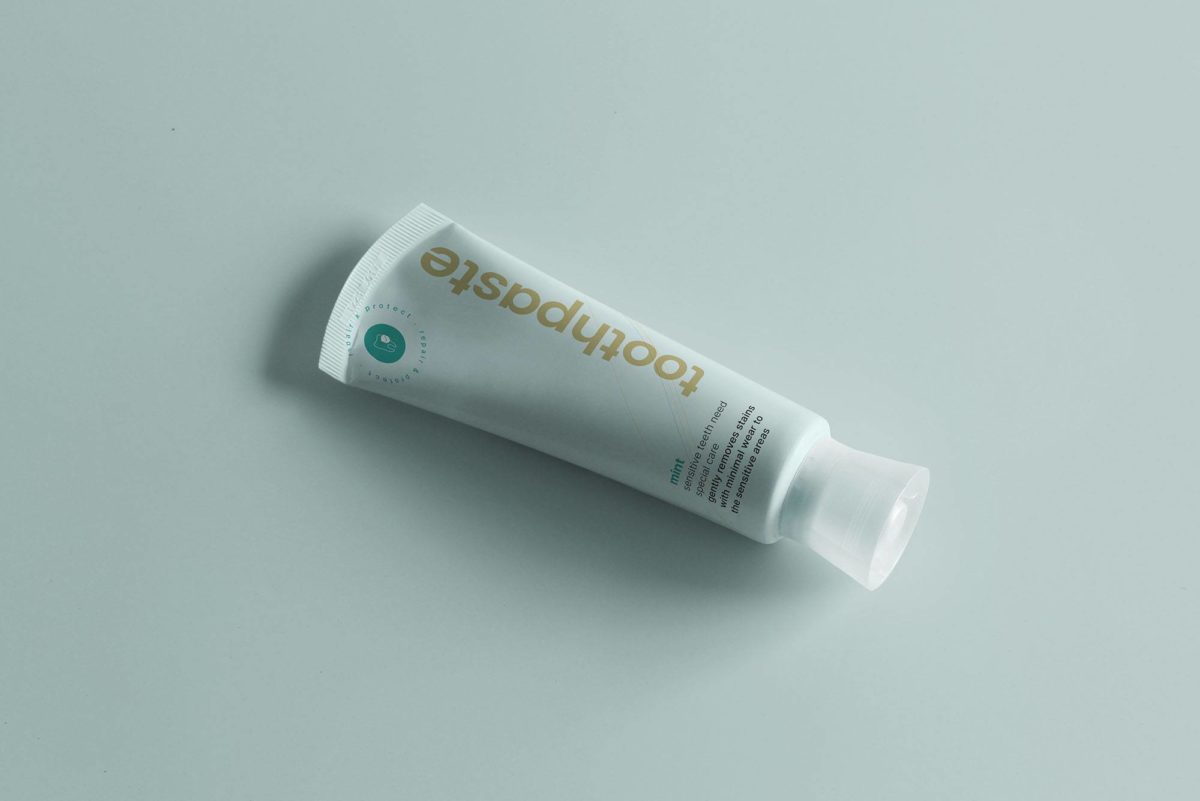 逼真牙膏软管包装罐外观设计展示贴图PSD样机模板素材 Toothpaste Tube Mockup_img_1