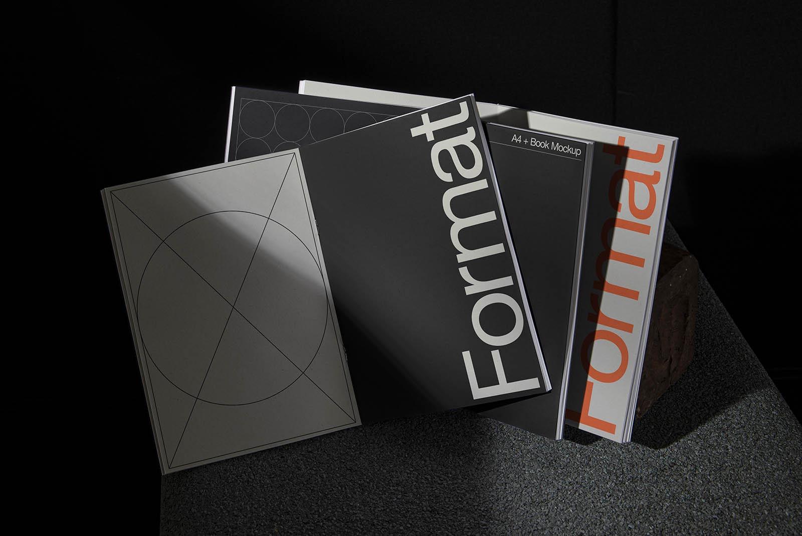 5款时尚打开宣传画册杂志书籍设计展示贴图PSD样机模板 Format A5/A4 Book Mockup_img_1