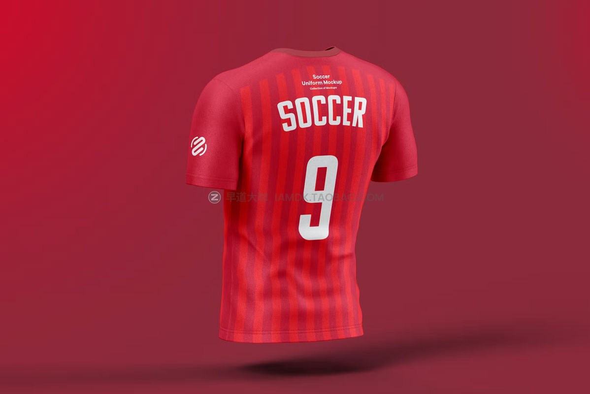 逼真足球运动队服上衣T恤印花图案logo设计展示贴图psd样机模板 Soccer T-shirt Mock-up_img_2