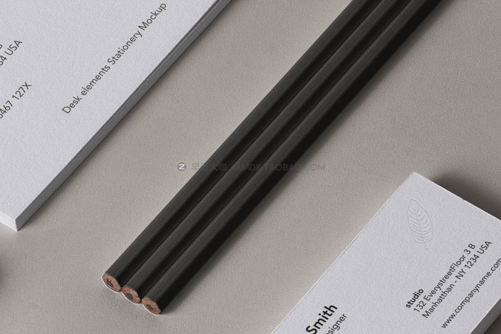 时尚品牌vi设计办公用品笔记本名片信纸展示ps贴图样机模板 Psd Desk Stationery Mockup_img_2