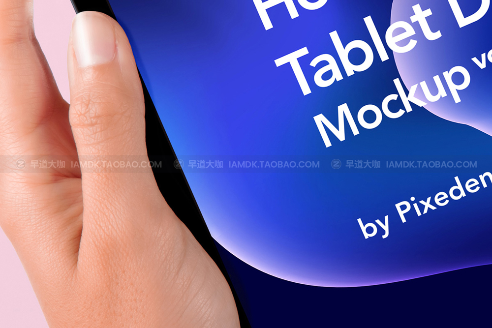 手持平板电脑iPad屏幕演示样机psd模版素材 Hands Holding Psd iPad Mockup Device_img_2