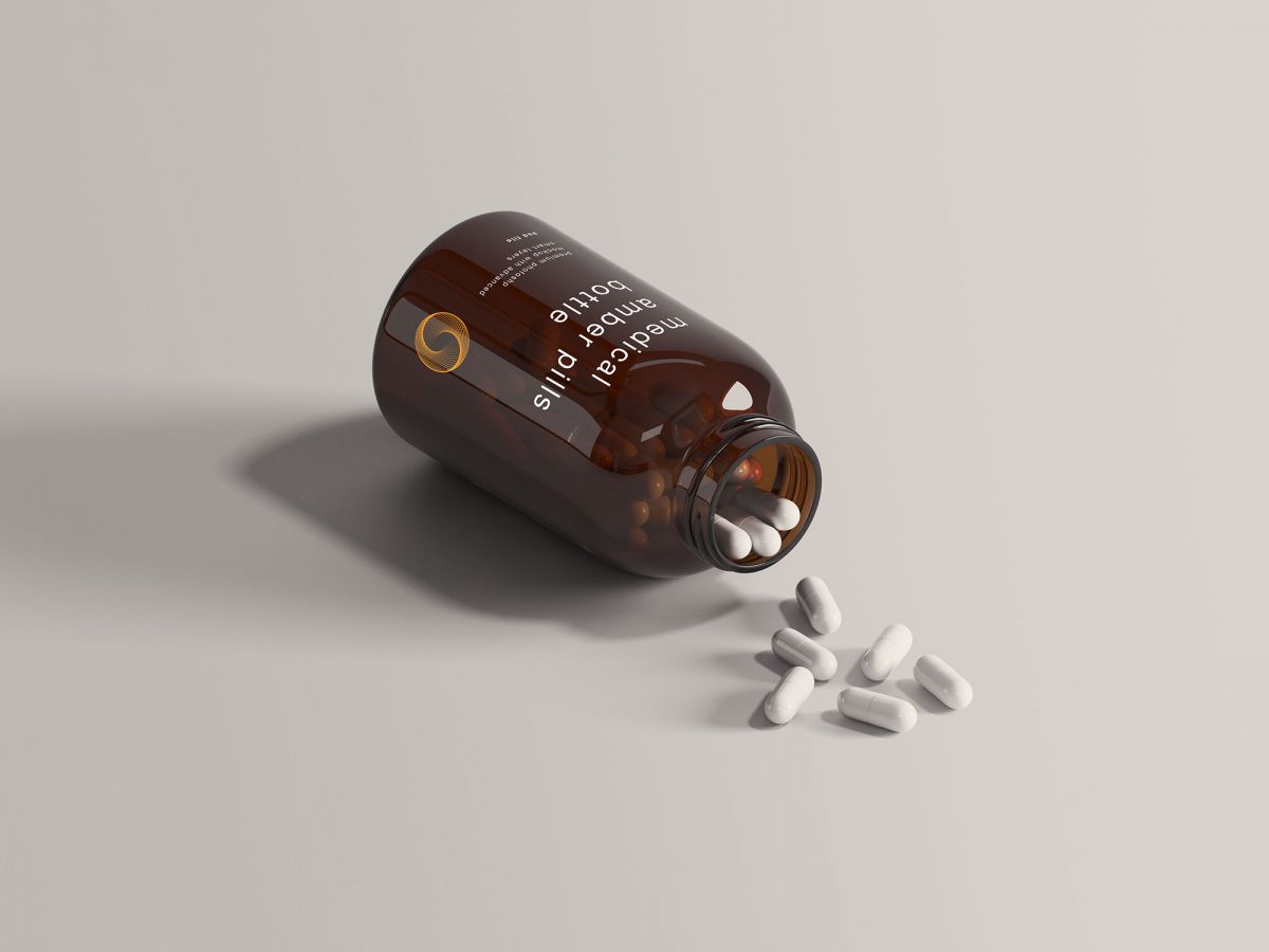 逼真琥珀药物玻璃瓶样机 Amber Medical Bottle Mockup_img_3