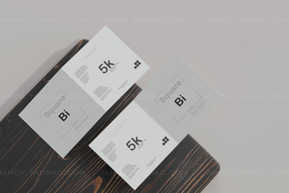 正放心两折页小册子设计展示贴图PSD样机模板 Square Bi Fold Brochure Mockup_img_2