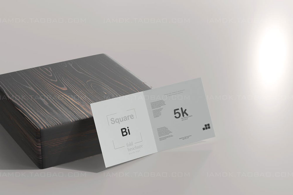 正放心两折页小册子设计展示贴图PSD样机模板 Square Bi Fold Brochure Mockup_img_2