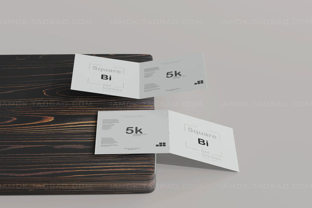 正放心两折页小册子设计展示贴图PSD样机模板 Square Bi Fold Brochure Mockup_img_2