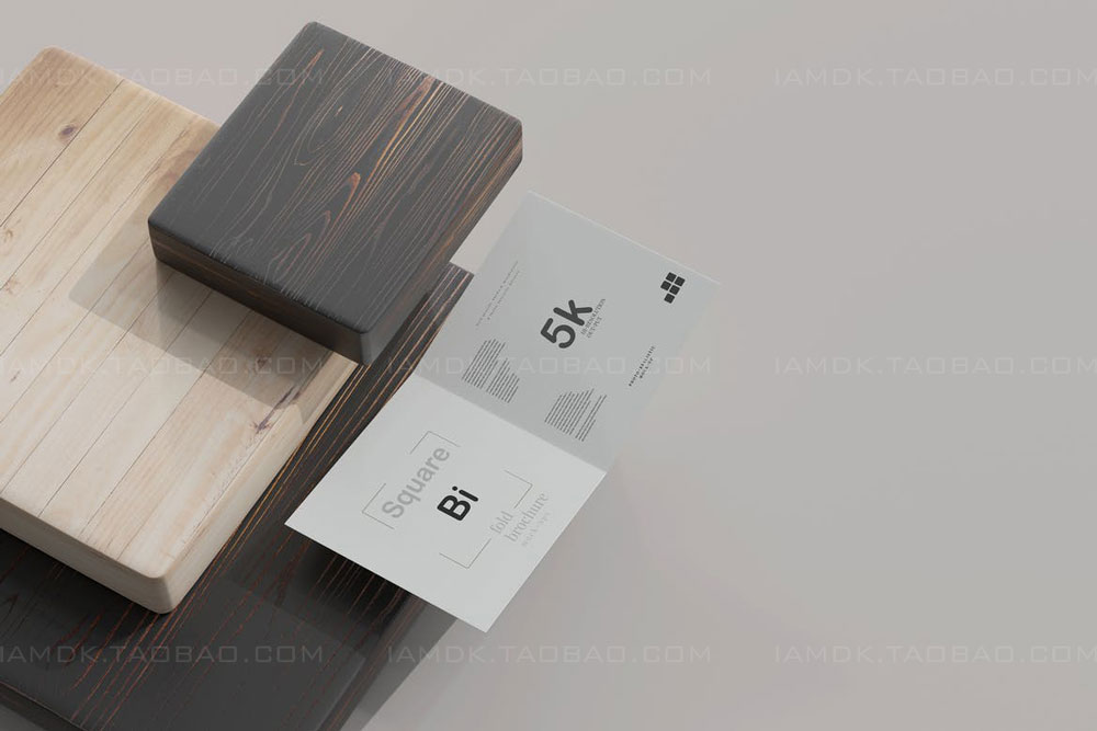 正放心两折页小册子设计展示贴图PSD样机模板 Square Bi Fold Brochure Mockup_img_2