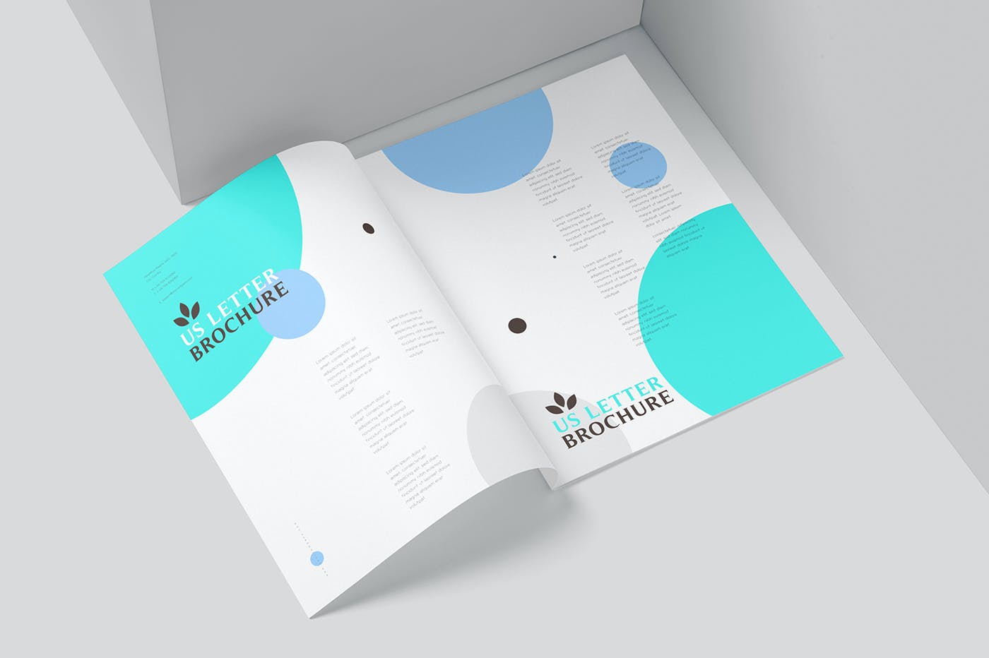 7款骑马钉小册子画册设计展示贴图样机 US Letter Brochure Mockups_img_2