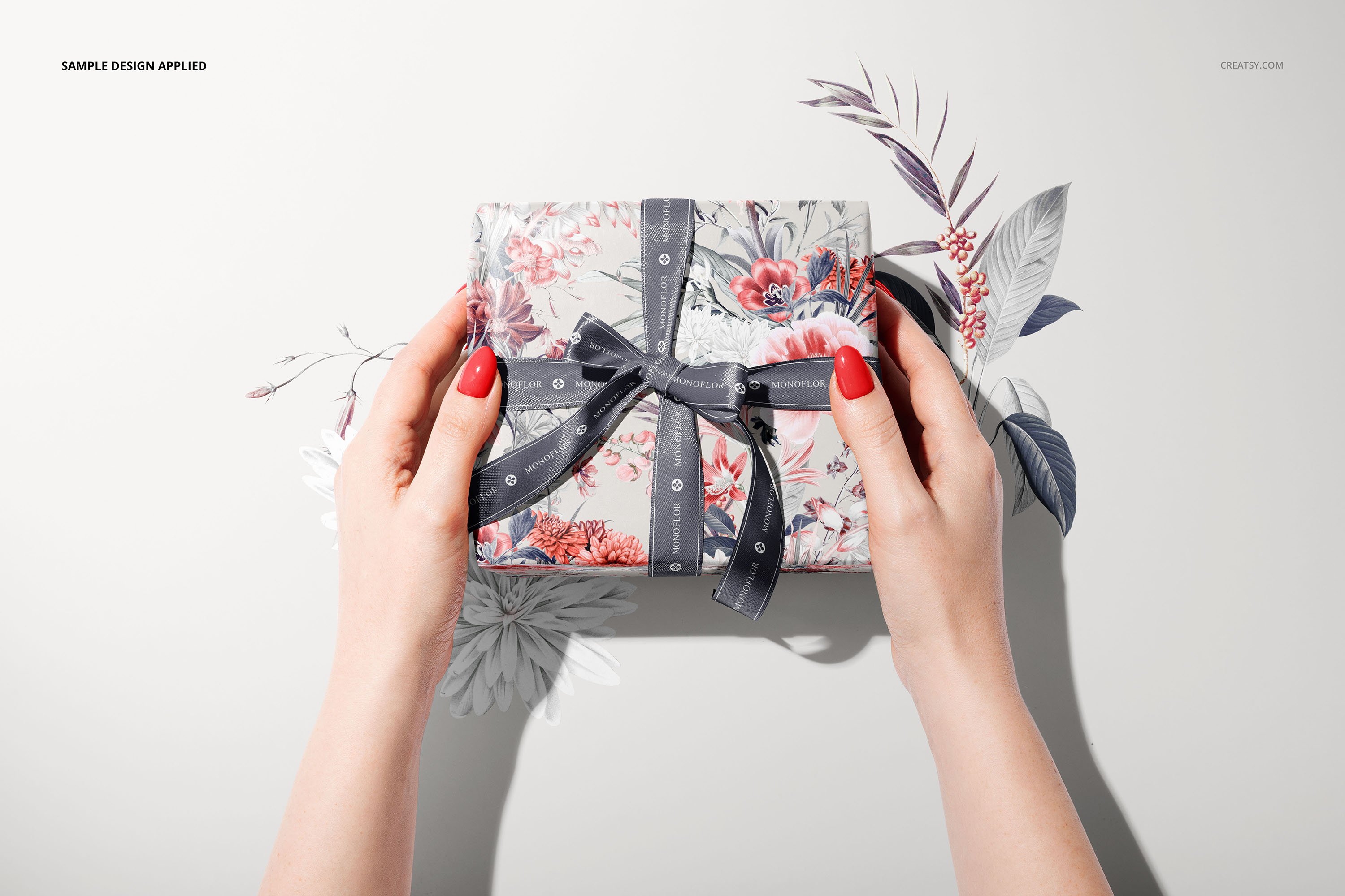 时尚礼品盒包装纸设计展示贴图样机合集 Gift Box Wrapping Paper Mockup Set_img_2