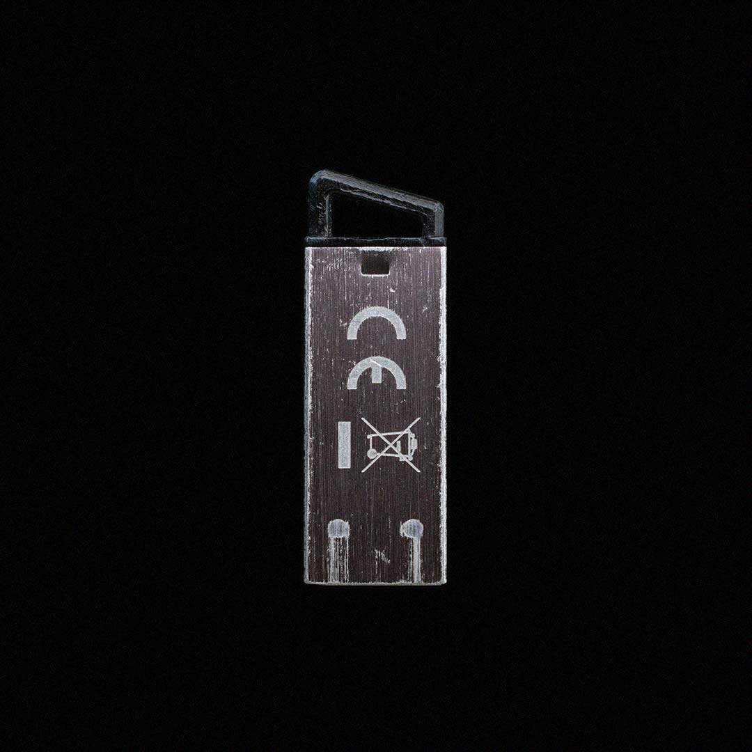 优盘USB存储盘样机 USB Key Mockup_img_2