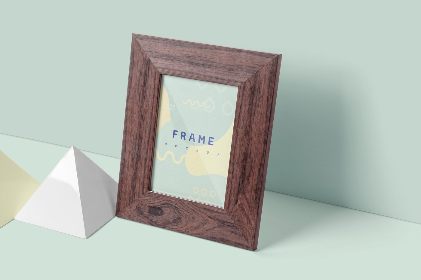 照片艺术品展示木制相框样机 Portrait Wooden Picture Frame Mockup_img_2