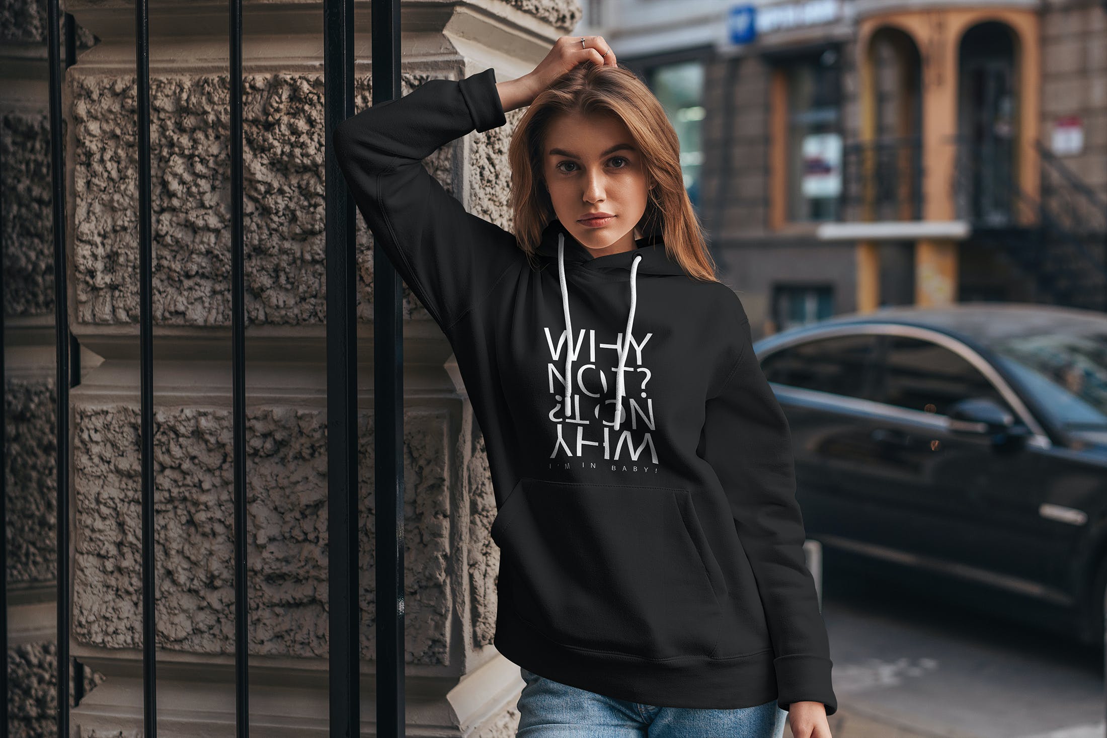 15款女孩连衣帽卫衣印花设计展示样机 Hoodie Mockup Street Fashion_img_2