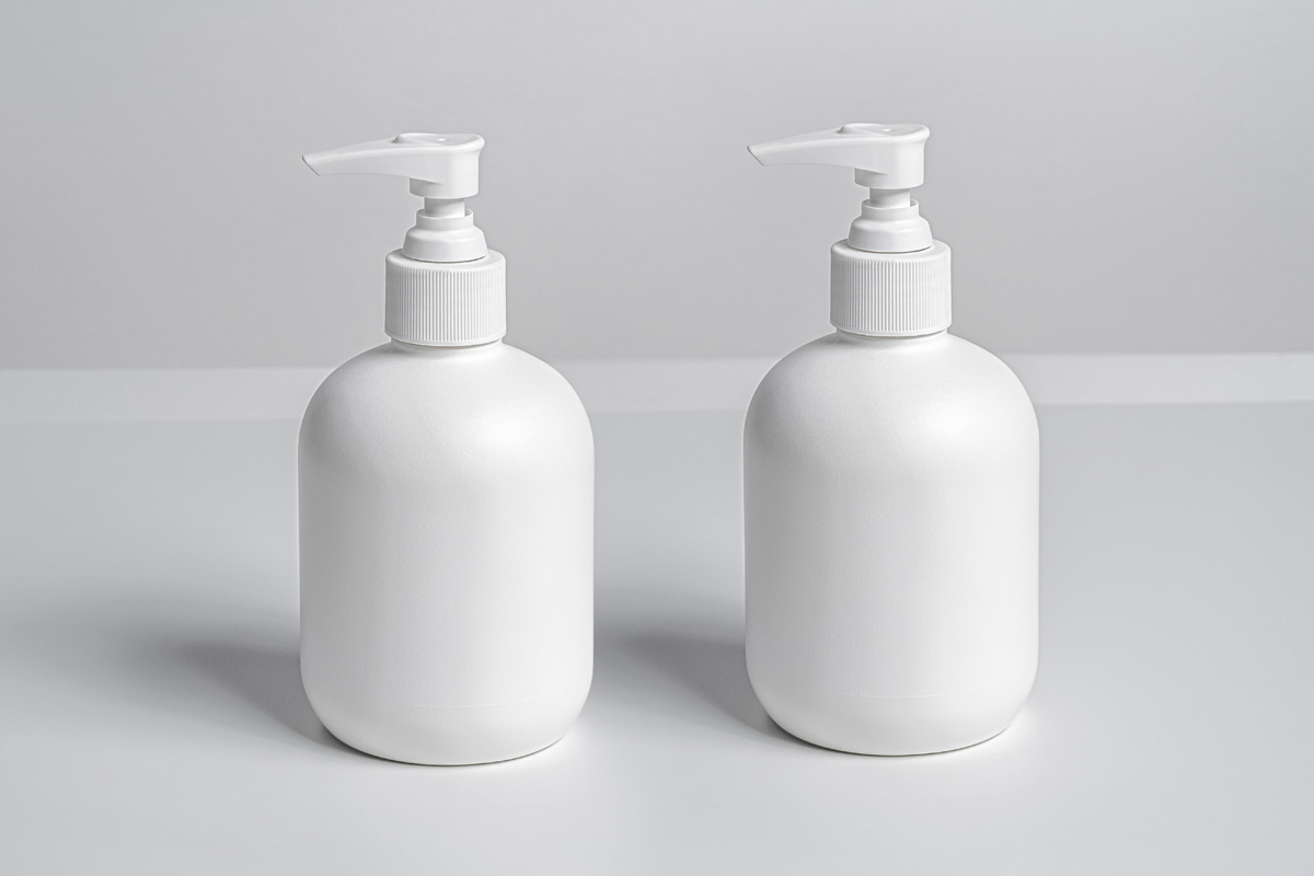 沐浴露化妆品包装瓶设计展示样机 Liquid Soap Bottle Mockup Vol2_img_2