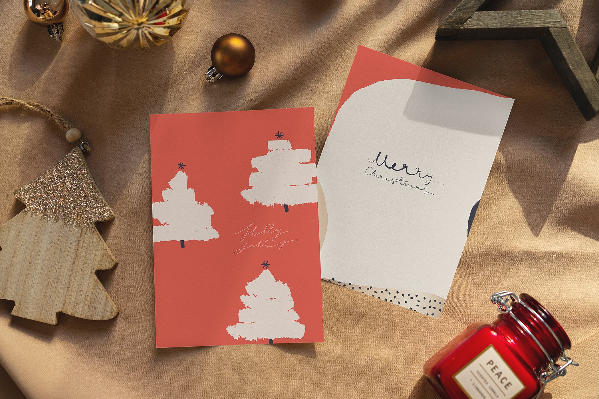 13个圣诞节邀请函卡片样机模板 Christmas Postcard Mockups_img_2