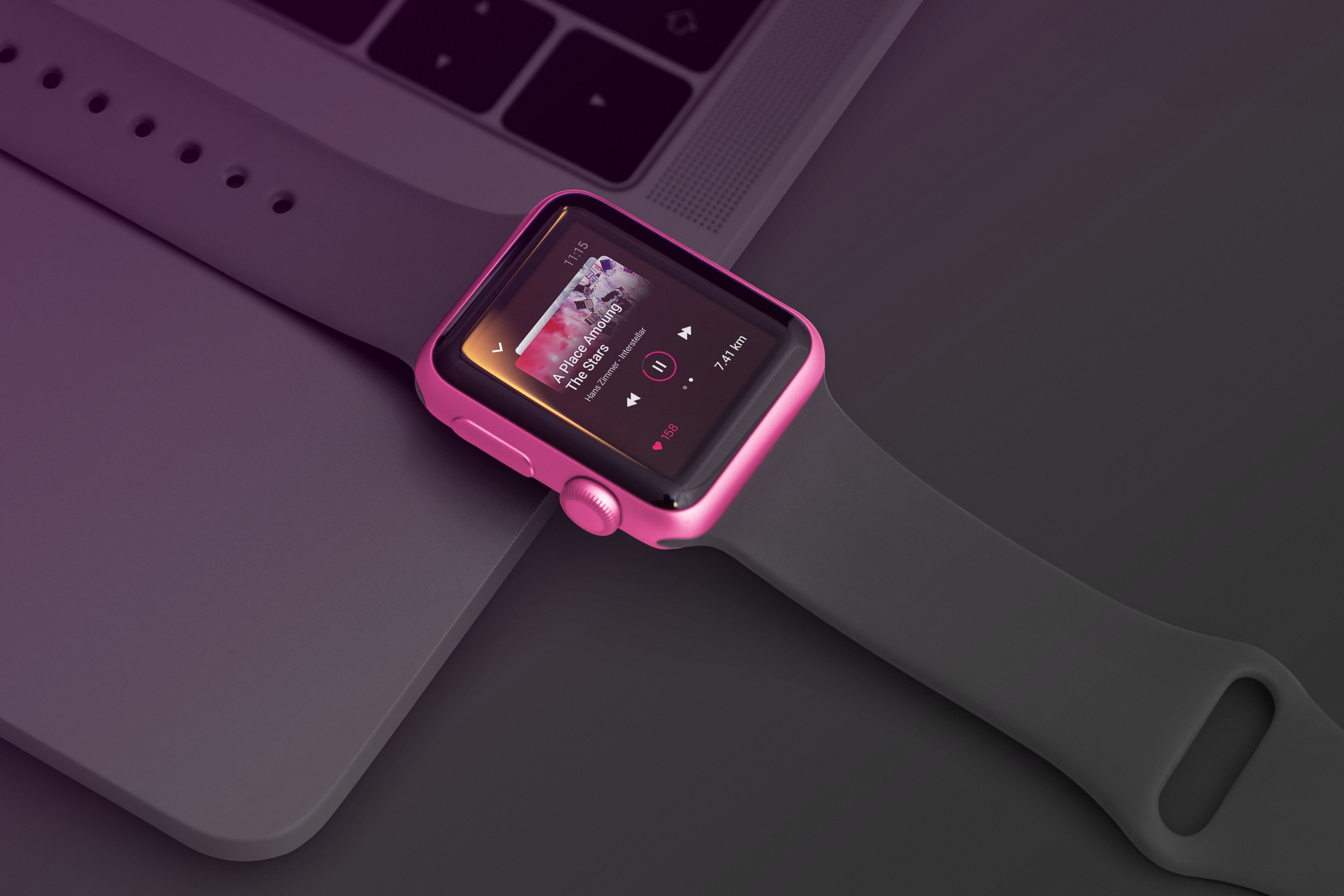 8款智能手表屏幕展示样机模板 Realistic Smart Watch Mockups_img_2