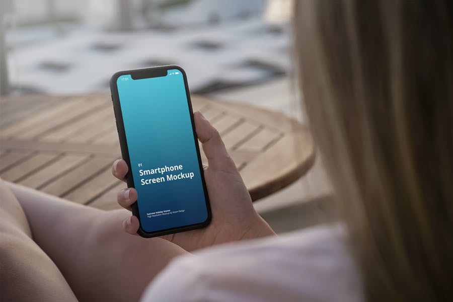 8款手持iPhone智能手机屏幕样机模板 Phone Mockup Summer Scenes_img_2