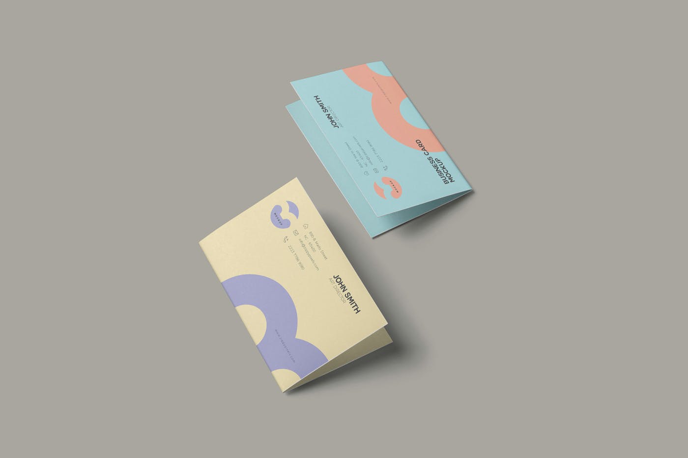 折叠商务名片设计展示样机模板 Folded Business Card Mockup_img_2