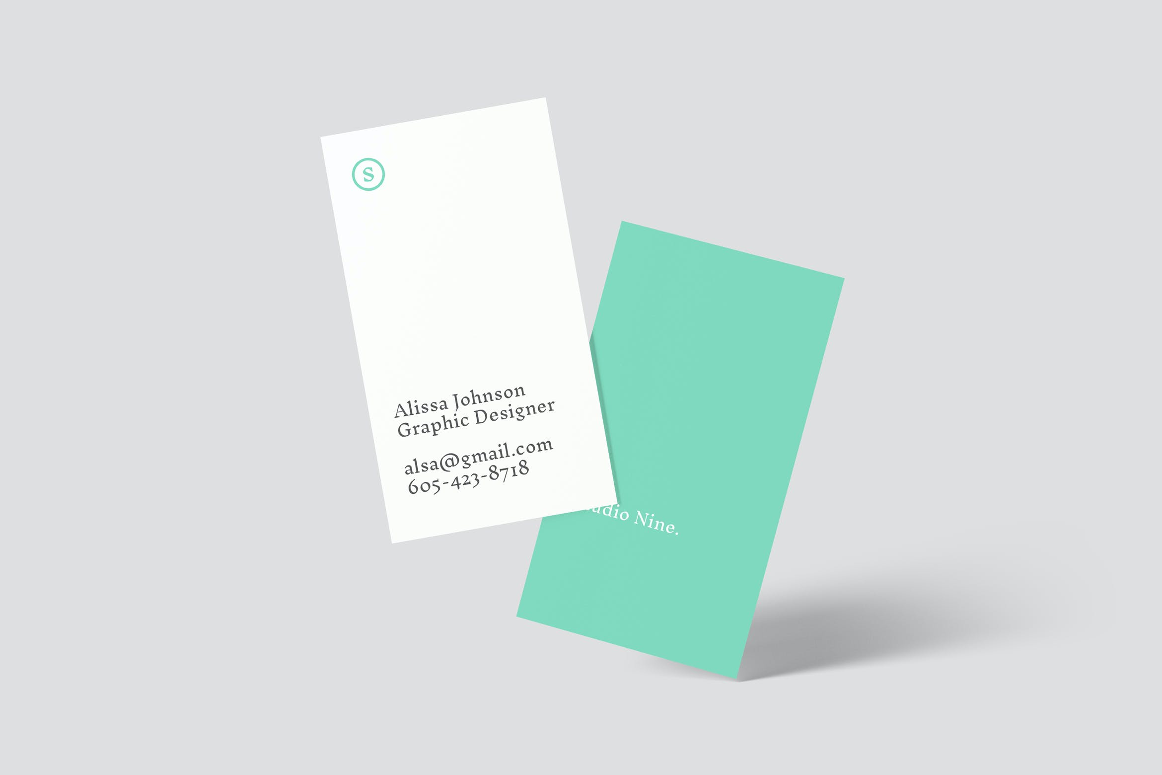 竖版商务名片设计样机模板 Vertical Business Card Mockups_img_2