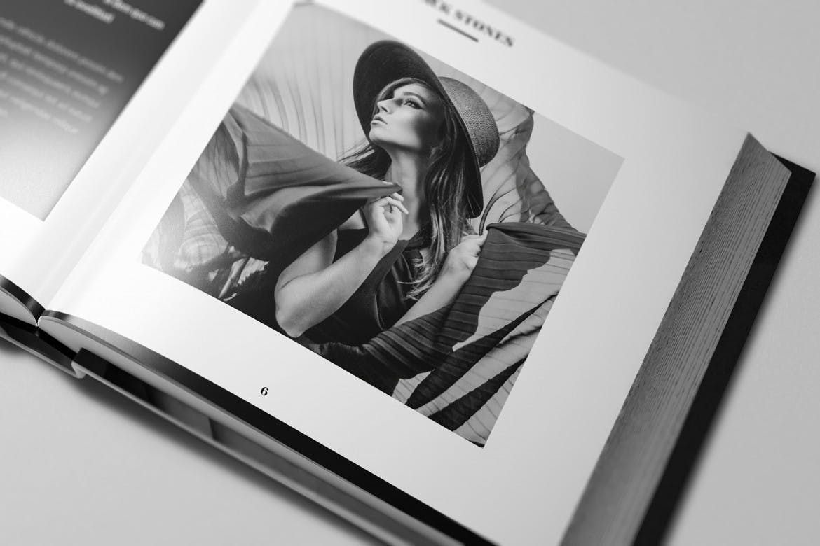 多角度方形书籍画册样机模板 Square Book Mockup_img_2