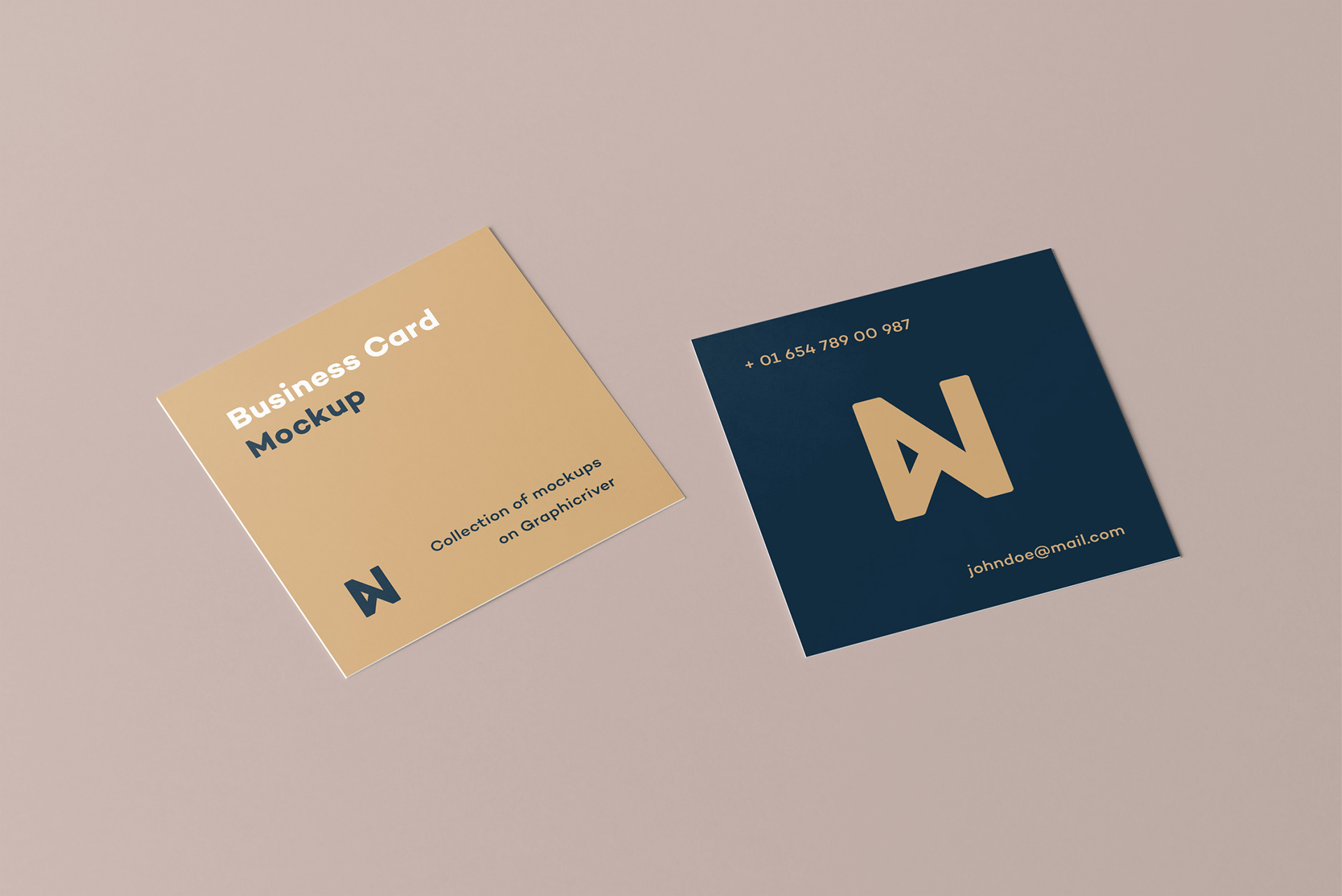 7个方形商务名片设计展示样机模板 Square Business Card Mockup_img_2