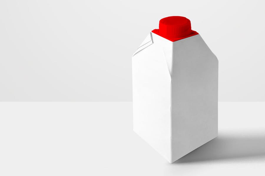 逼真果汁纸盒外观设计效果图样机模板 Isolated Juice Carton Mockup_img_2