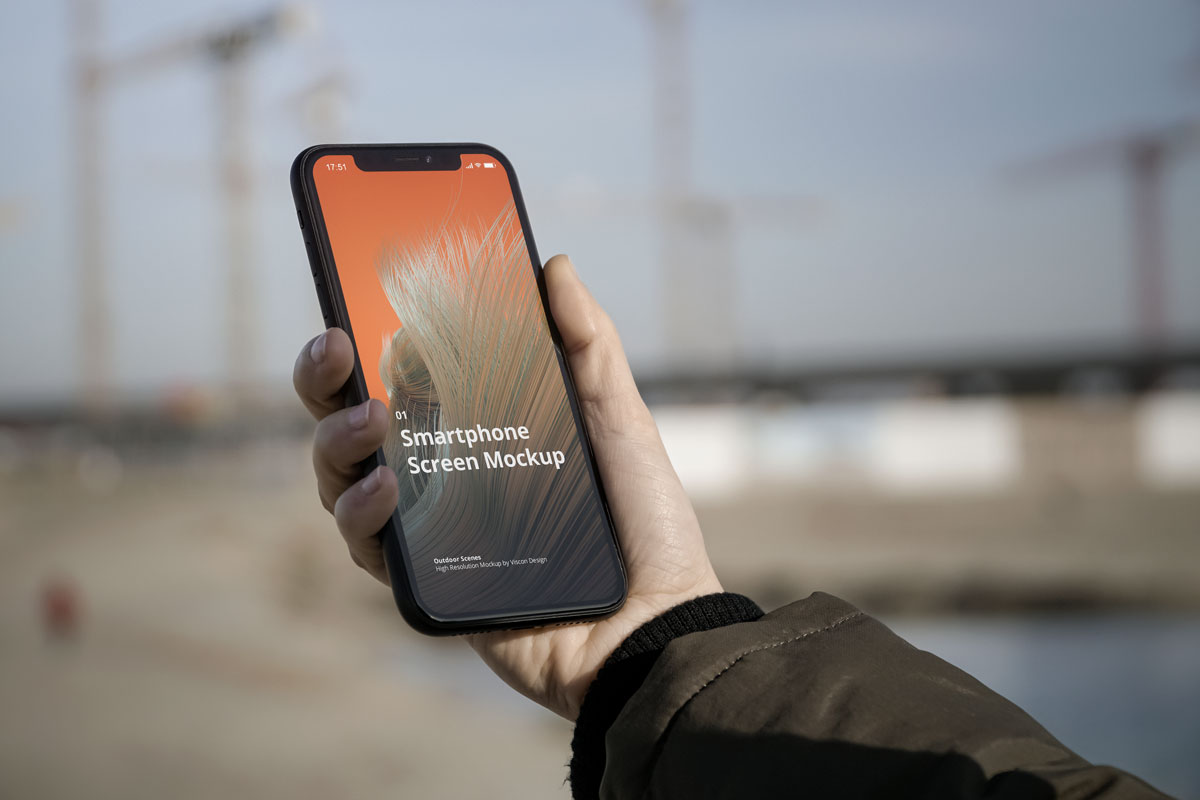 户外手持iPhone 11手机UI设计展示图样机模板 Phone Mockup Outdoor Scenes_img_2