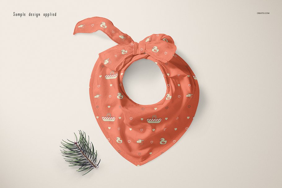 婴儿头巾围兜样机套装PSD模板 Baby Bandana Bib Mockup Set_img_2