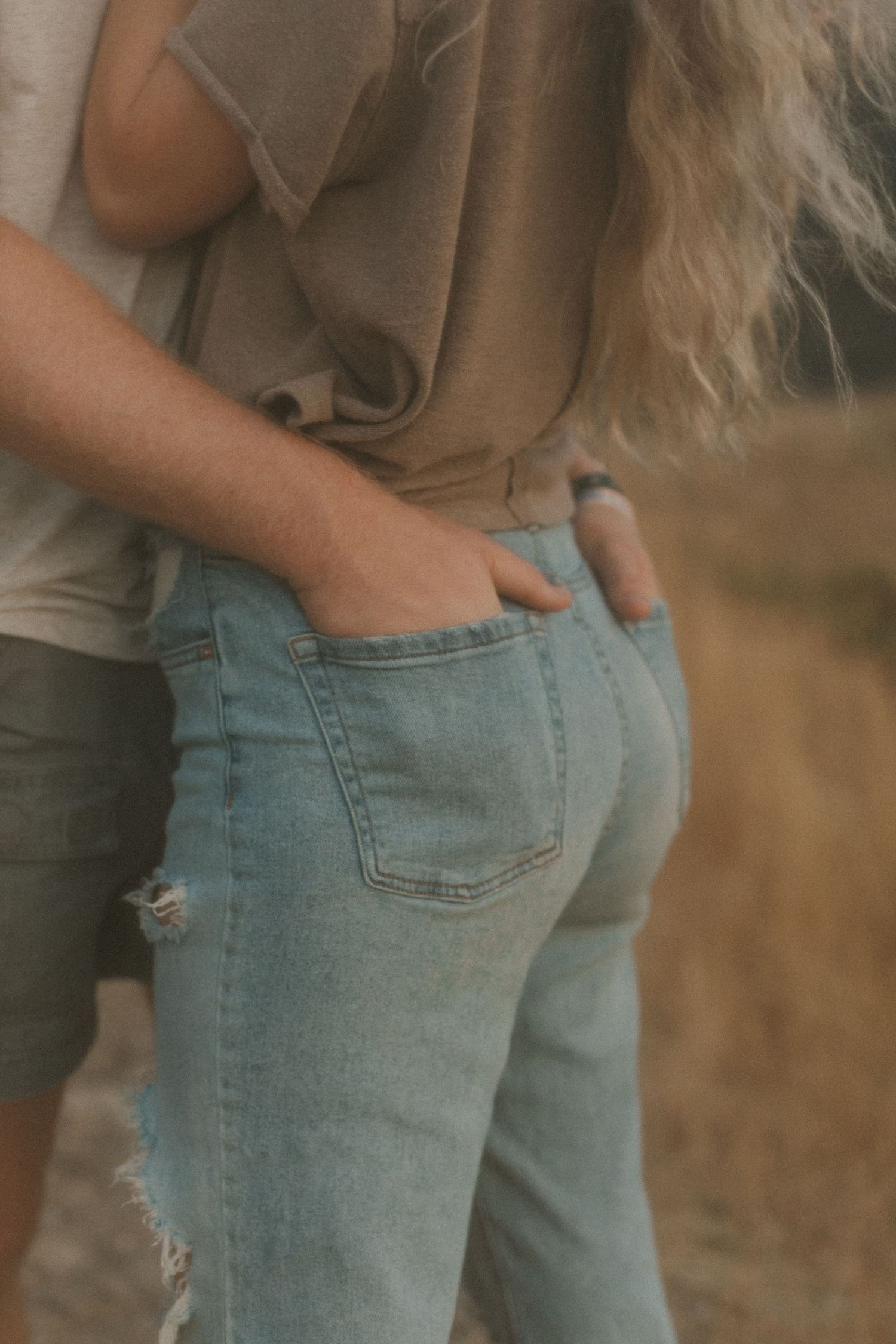 14款温暖自然柔和旅行婚礼风景人像摄影以及黑白预设 Carley Mae - Jade Pack Presets_ObUtJk